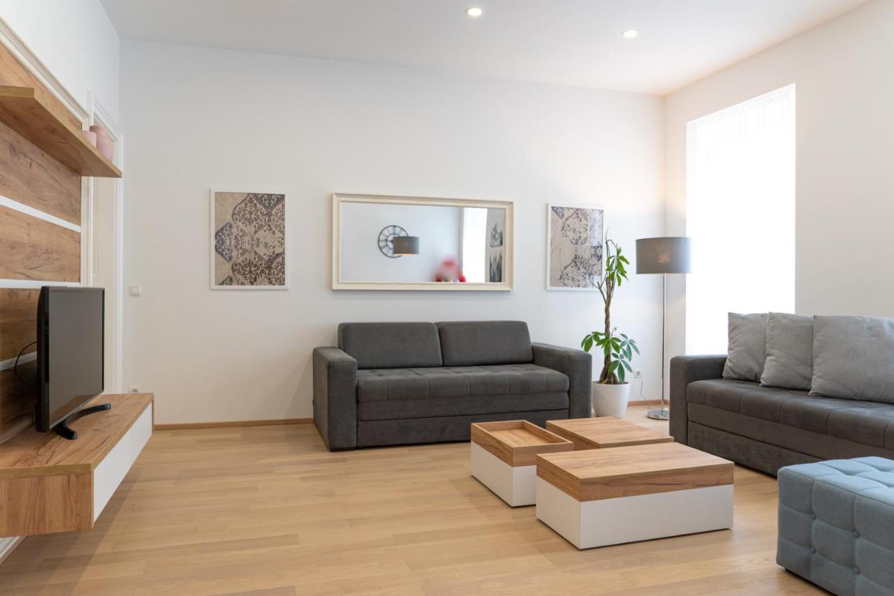 Modern 3 Room Apartment In A Prime Location Wenen Buitenkant foto
